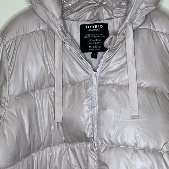 NWOT Torrid cropped hooded puffer jacket in Champagne Sz 3 winter coat neutral - Picture 4 of 7